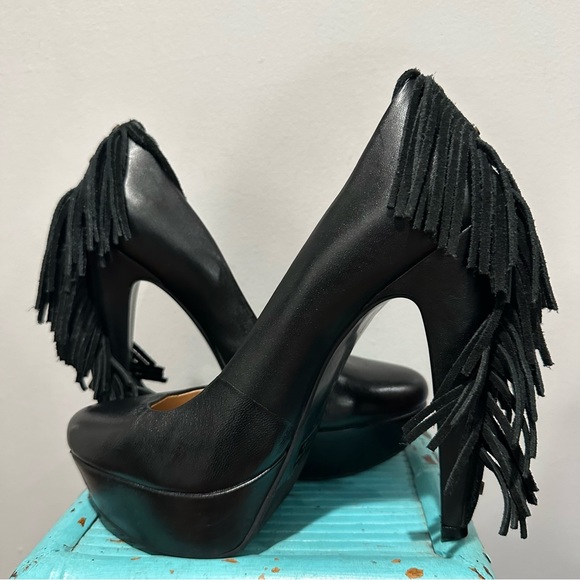 Report Signature Targee Black Fringe Platform Leather Pumps Size 8 - Picture 4 of 16